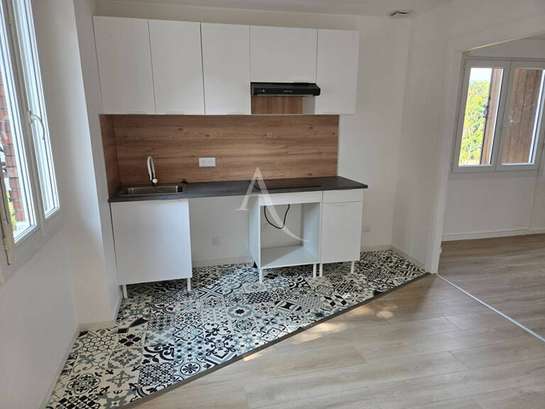 Appartement Carmaux  T3 Bis de 80 m² — photo 1