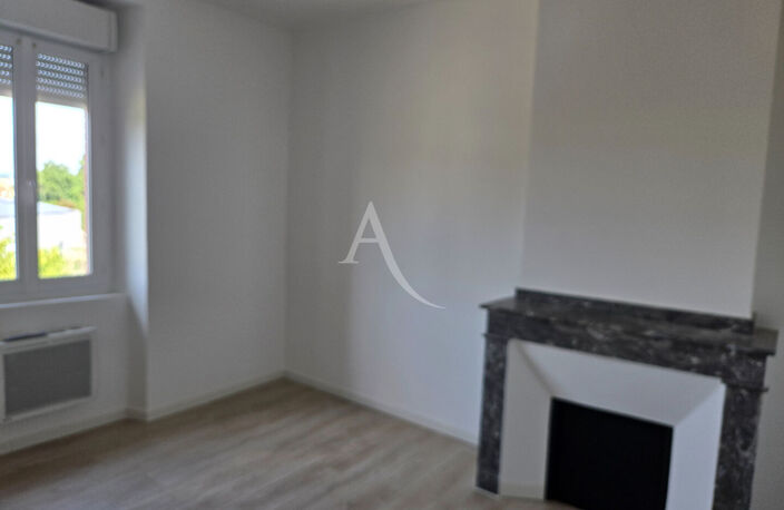 Appartement Carmaux  T3 Bis de 80 m² — photo 4