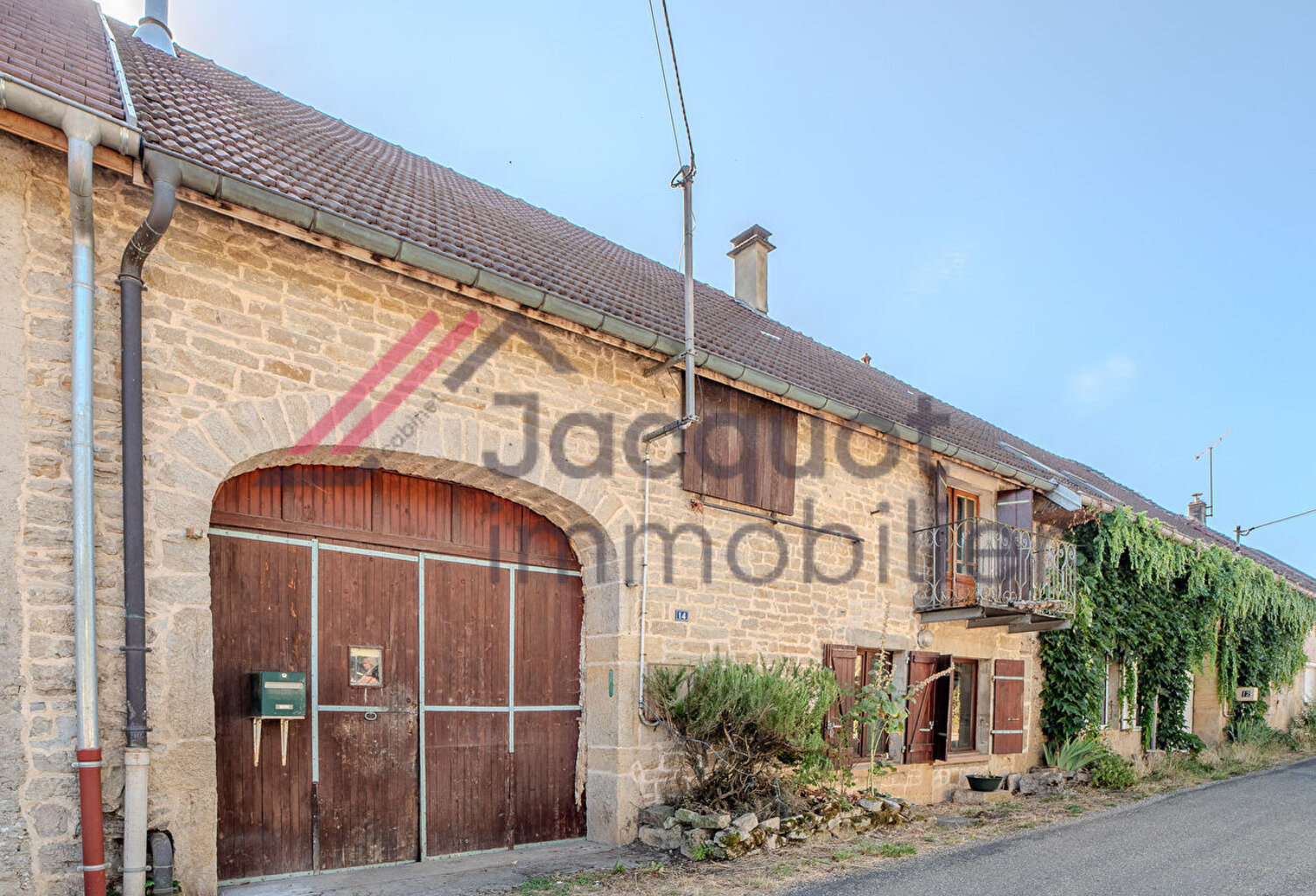 Maison de caractère à fort potentiel — photo 1