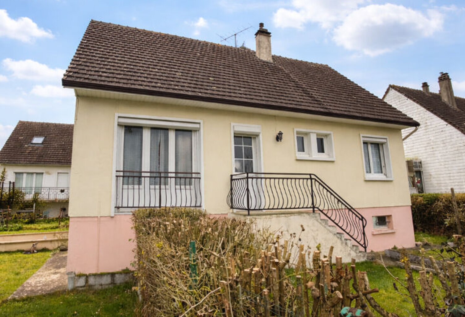 PAVILLON SUR SOUS-SOL 3 CHAMBRES TERRAIN 436 m² — photo 1