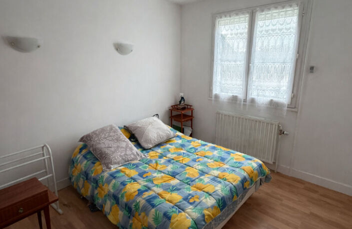 PAVILLON SUR SOUS-SOL 3 CHAMBRES TERRAIN 436 m² — photo 3