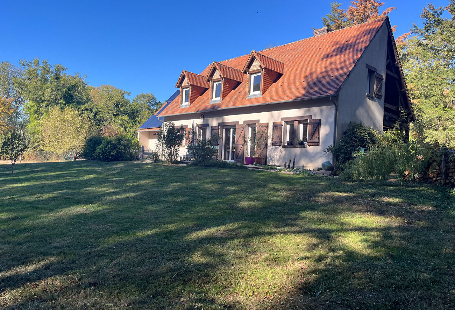 HENRICHEMONT  Maison familiale de 150 m²  5 chambres  Terrain de plus de 9 000 m² avec bois et ruisseau — photo 1