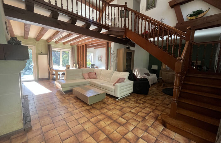 HENRICHEMONT  Maison familiale de 150 m²  5 chambres  Terrain de plus de 9 000 m² avec bois et ruisseau — photo 2
