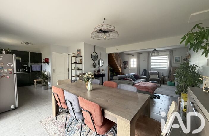 Vente Maison/villa 4 pièces — photo 2