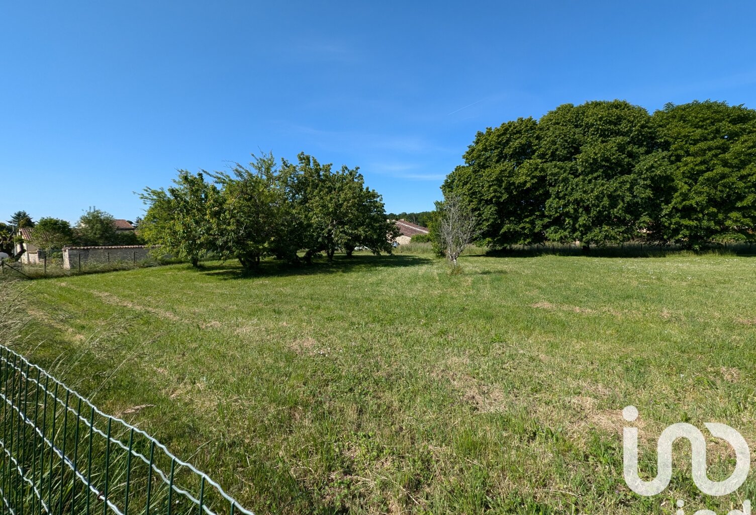 Vente Terrain à bâtir 1 000 m&sup2; — photo 1