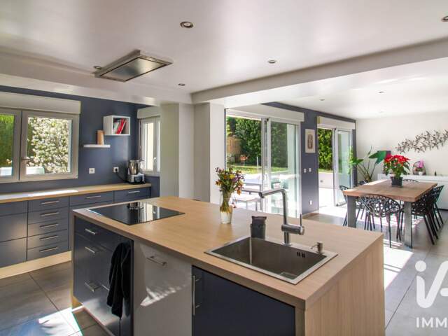 Vente Maison/villa 9 pièces — photo du bien