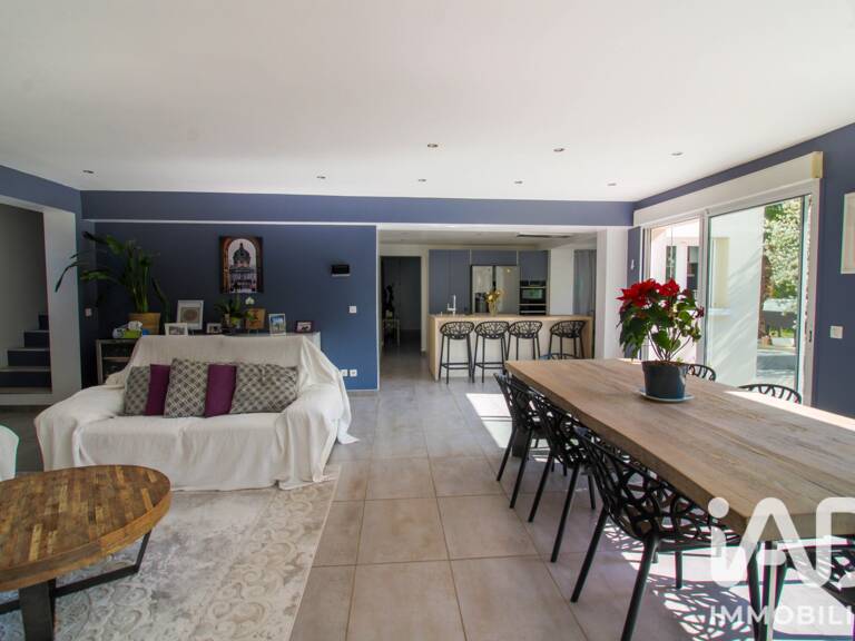 Vente Maison/villa 9 pièces — photo 1