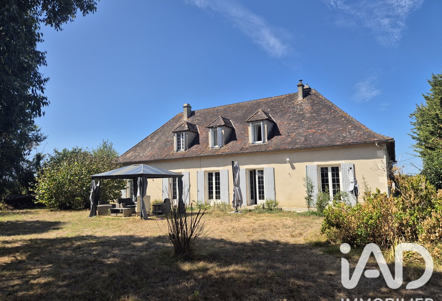 Vente Maison/villa 9 pièces — photo 1
