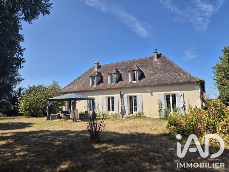 Vente Maison/villa 9 pièces — photo 1