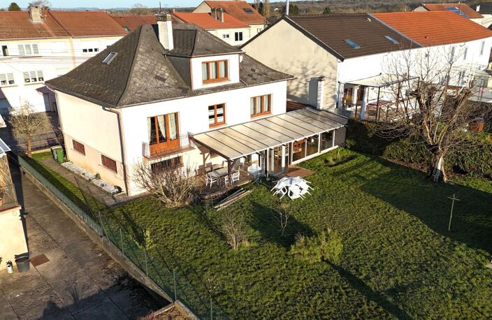 Maison de caractère en pierre de taille à Fameck  250 m² d'authenticité et de potentiel — photo 2