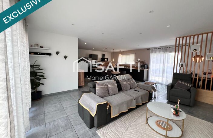 Maison-plain-pied 130 m²  5 chambres  Terrain 1 070 m²  Piscinable- borne électrique pour recharger voiture. — photo 2