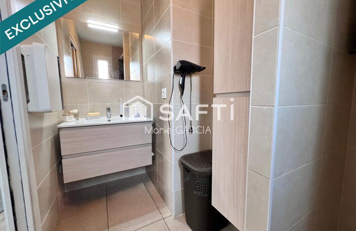 Maison-plain-pied 130 m²  5 chambres  Terrain 1 070 m²  Piscinable- borne électrique pour recharger voiture. — photo 5