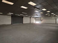 RARE, Bâtiment de 450 m² à fort potentiel : Activité, stockage ou projet de loft(s) — photo 2