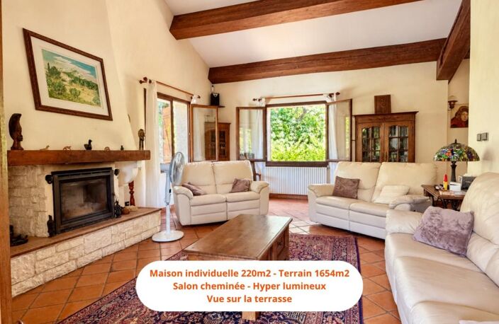 13400  Aubagne (Casamance et Chateau de Creissauds) Maison Individuelle -  4 à 5 chambres - 220m2 hab et 300m2 plancher — photo 5