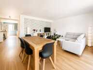 Appartement 6 pièces - Dernier étage - 4 Chambres - Bureau - Terrasse - Parking privé - Cave - Tram Ligne 4 — photo 2
