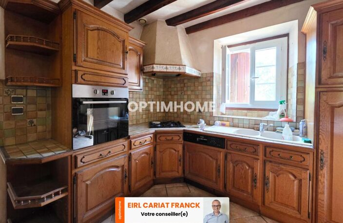 LONGÈRE EN PIERRE DE 183 M² AVEC DÉPENDANCES, L’ENSEMBLE SUR 7613 M² DE TERRAIN CLOS — photo 5