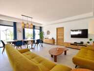 Villa contemporaine de plain-pied avec piscine — photo 2
