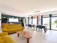 Villa contemporaine de plain-pied avec piscine — photo 3