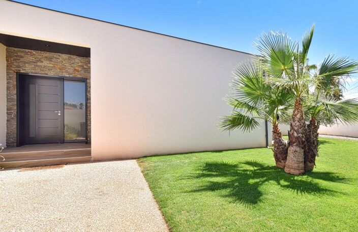 Villa contemporaine de plain-pied avec piscine — photo 4