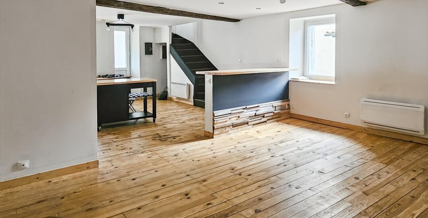 MAISON DE VILLAGE + GARAGE AU COEUR DE DALLET — photo 1