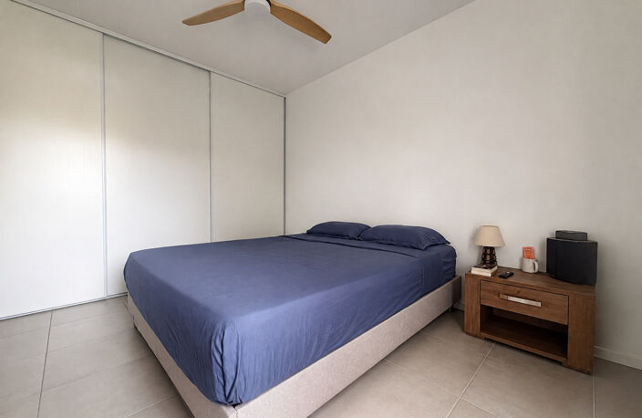 PIERREFEU DU VAR RARE A LA VENTE Bel appartement récent T2 avec terrasse, jardin et 2 parkings — photo 4