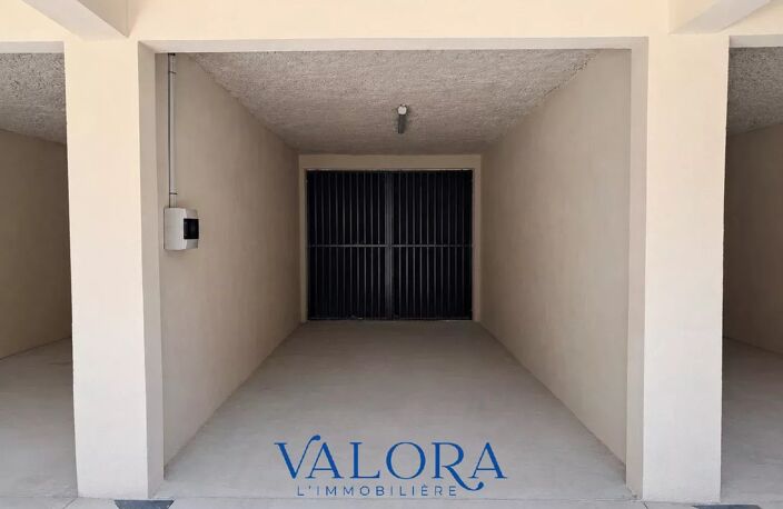 BOX env. 20 m2 - centre-ville de SAINT-REMY-DE-PROVENCE — photo 3