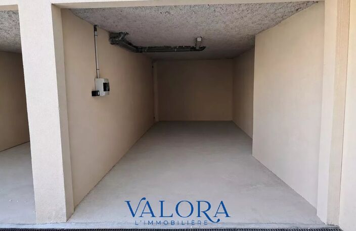 BOX env. 20 m2 - centre-ville de SAINT-REMY-DE-PROVENCE — photo 4