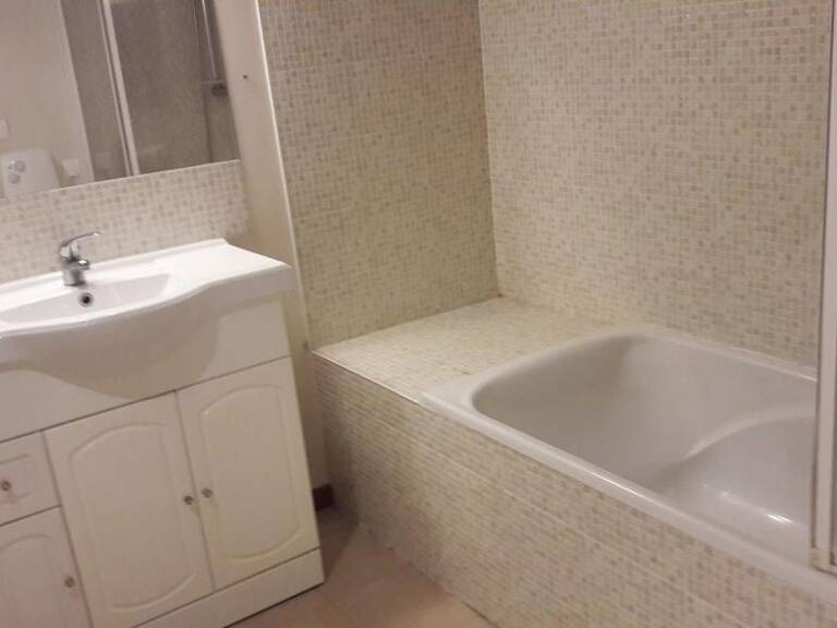T2 — photo 1