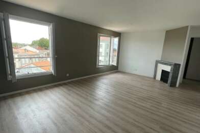 Appartement 4 pièces 835 €