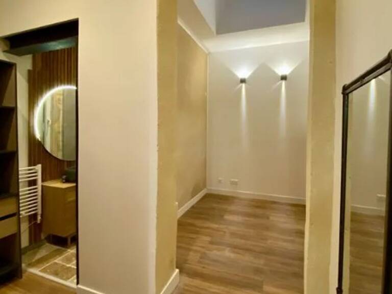 T2 — photo 1