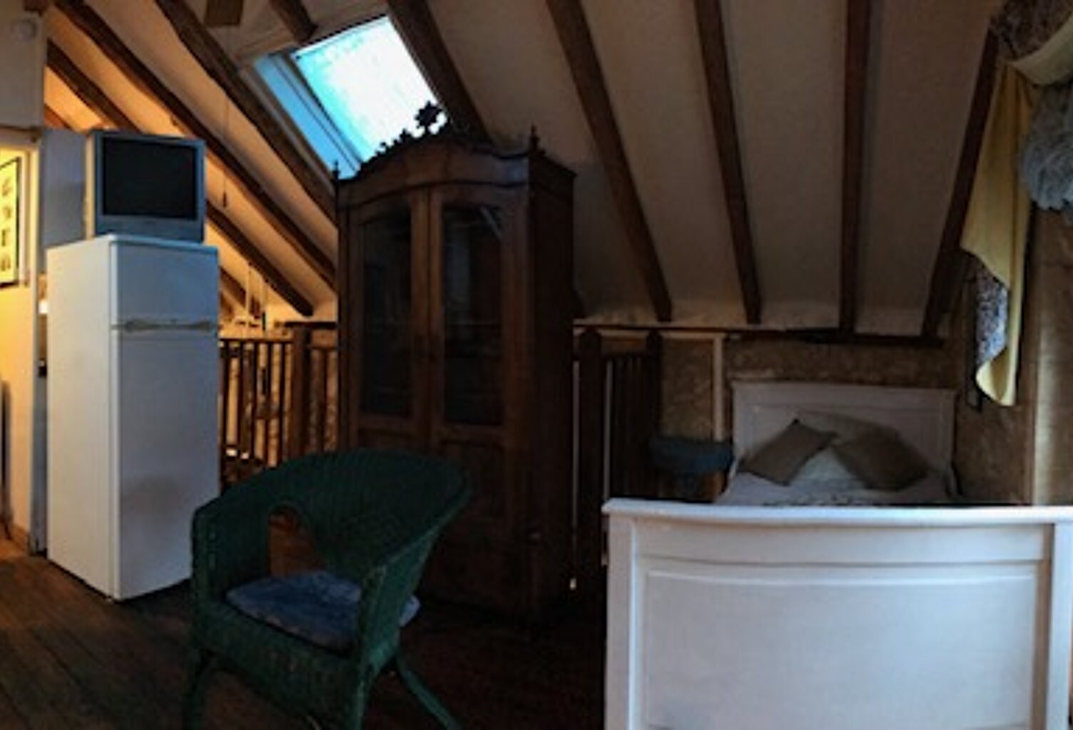 Studio — photo 1