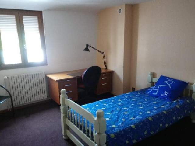 Chambre de 16m2 à louer sur Reims — photo du bien