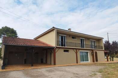 Maison 9 pièces 1350 €