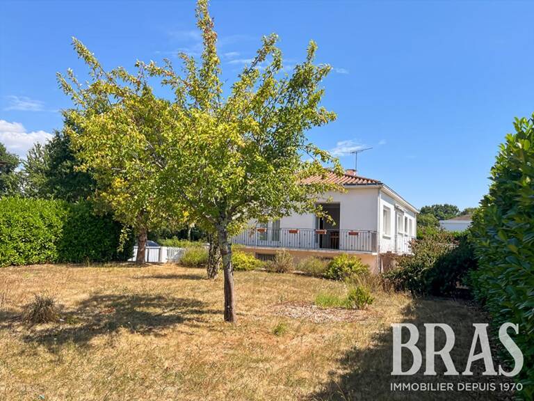Maison Les Achards 4/5 pièce(s) 92 m2 - garage — photo 1