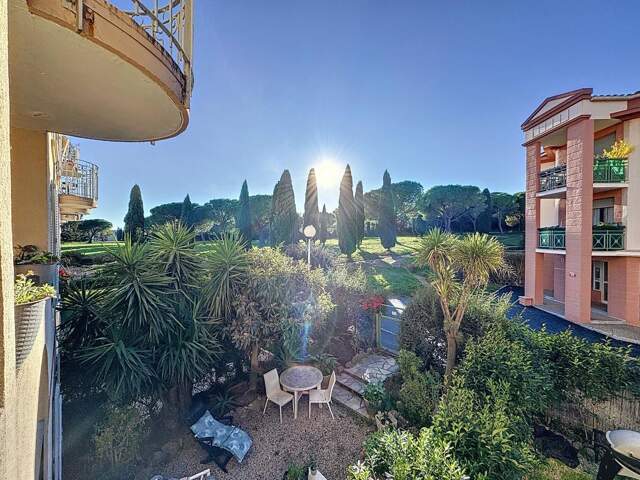 2 pièces avec terrasse au calme exposition Ouest  + garage 19 m2 — photo du bien