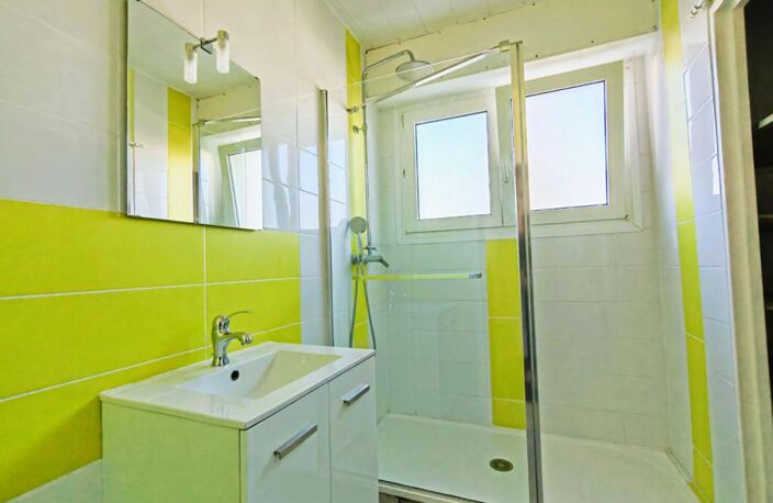 Appartement  T2  de 54 m 2  à Saint Benoit non meublé, cuisine indépendante, 1 chambre — photo 5