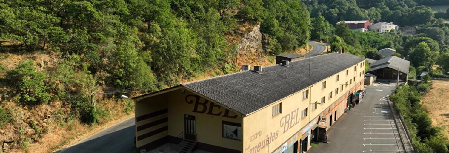 Immeuble  1661 m² à vendre à Coupiac (12550)