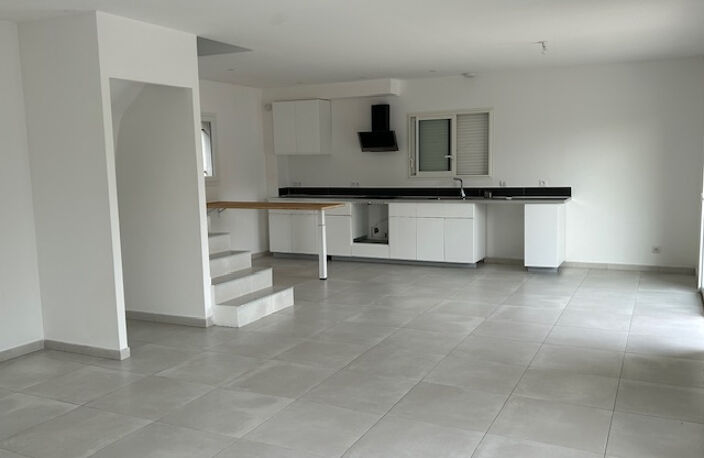 Villa  5 pièce(s) 110 m2 — photo 2
