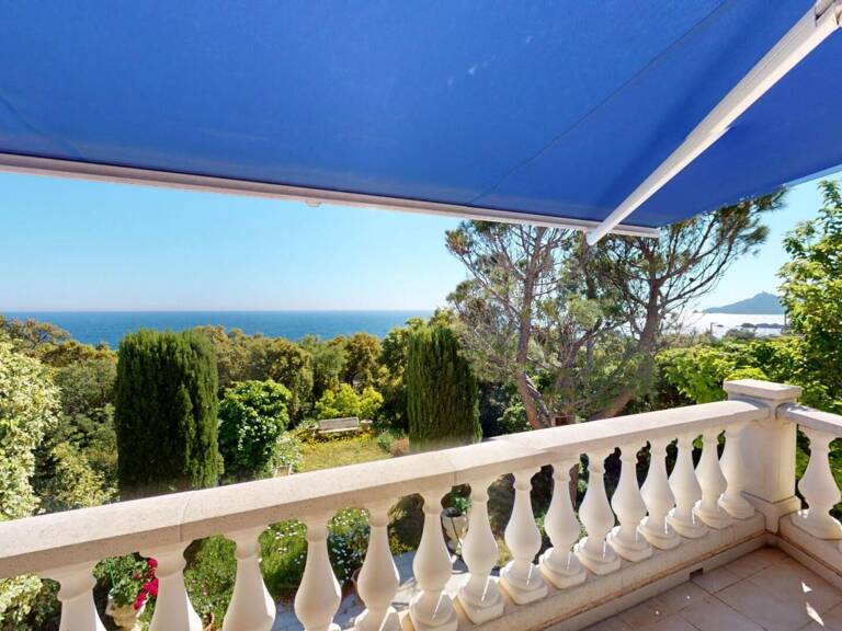 VILLA 150m² - ANTHÉOR - VUE MER et DRAMONT - DOMAINE PRIVÉ — photo 1
