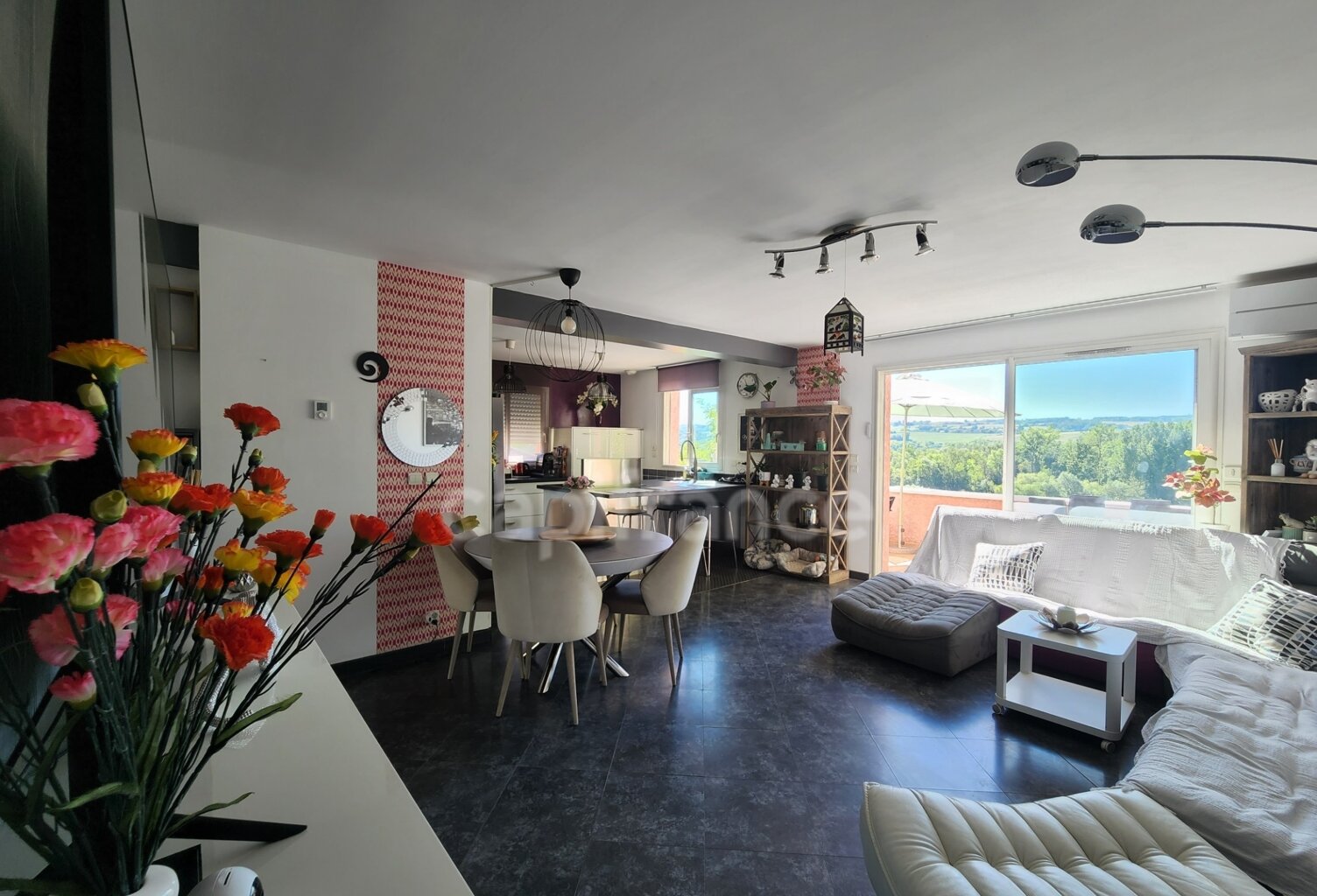 CESSIEU – EN EXCLUSIVITÉ – MAISON FAMILIALE AVEC 4 CHAMBRES, SOUS-SOL COMPLET ET ESPACE DÉTENTE — photo 1