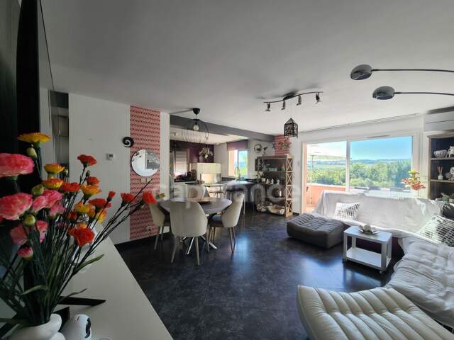 CESSIEU – EN EXCLUSIVITÉ – Maison familiale avec 4 chambres, sous-sol complet et espace détente — photo du bien