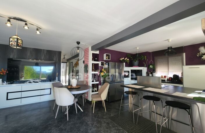 CESSIEU – EN EXCLUSIVITÉ – MAISON FAMILIALE AVEC 4 CHAMBRES, SOUS-SOL COMPLET ET ESPACE DÉTENTE — photo 4