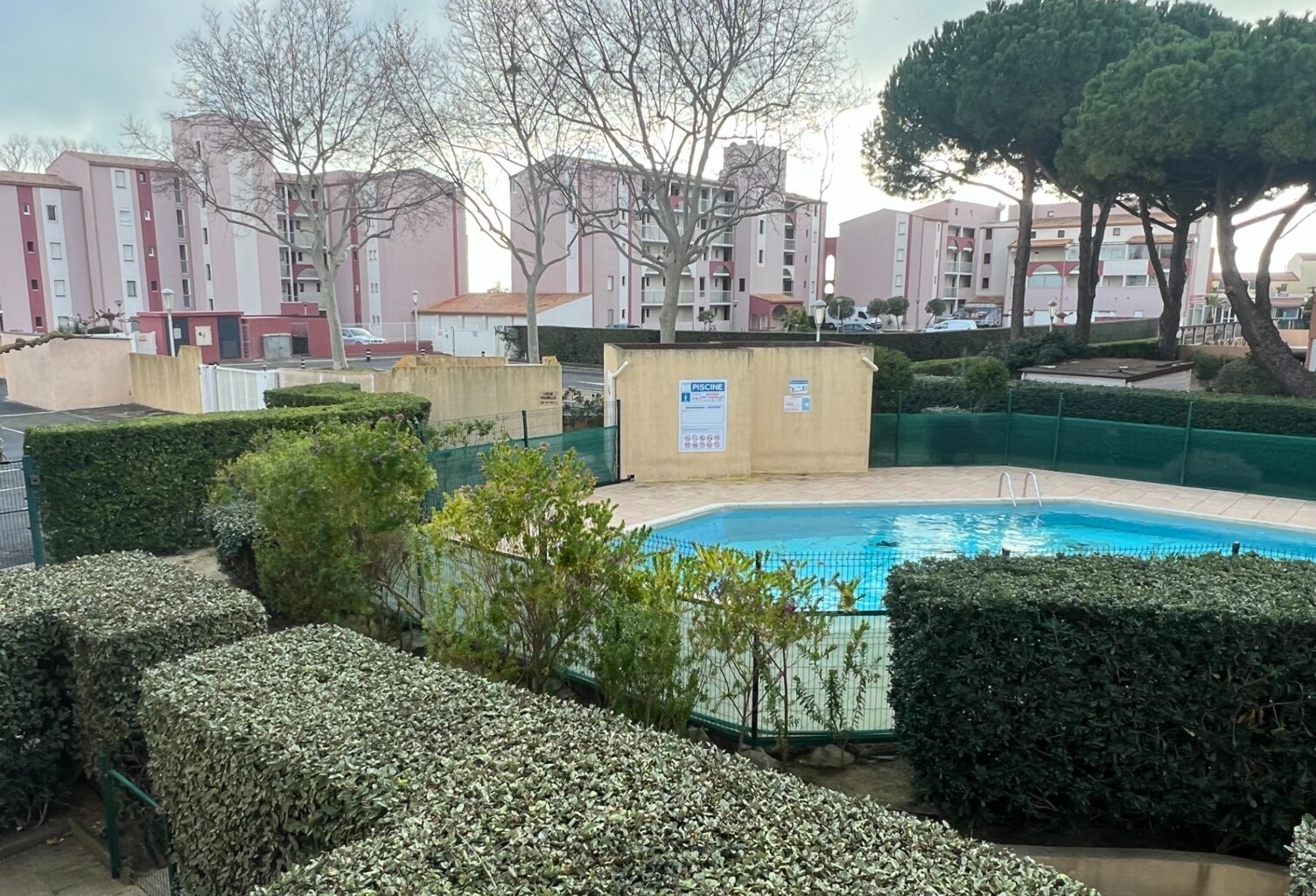 APPARTEMENT MEUBLÉ AVEC CABINE FERMÉE – LOGGIA 10M² – PISCINE & PARKING – LE CAP D'AGDE — photo 1