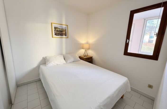 APPARTEMENT MEUBLÉ AVEC CABINE FERMÉE – LOGGIA 10M² – PISCINE & PARKING – LE CAP D'AGDE — photo 5