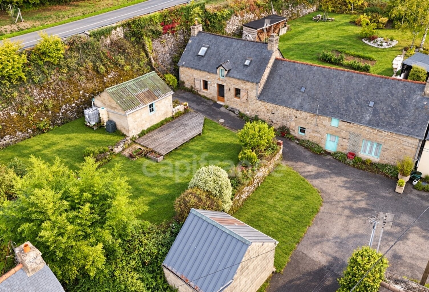 EXCLUSIVITÉ - Deux maisons à vendre avec jardin et dépendances  (22) — photo 1