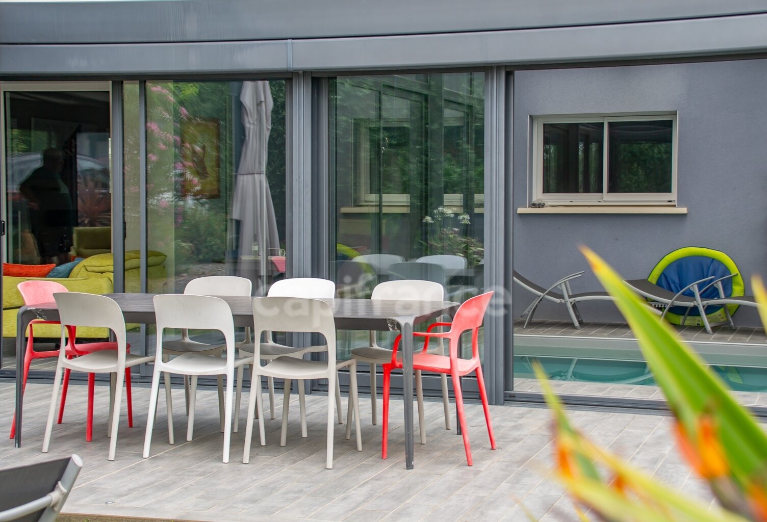 SAUJON – MAISON CONTEMPORAINE AVEC PISCINE INTERIEURE — photo 1