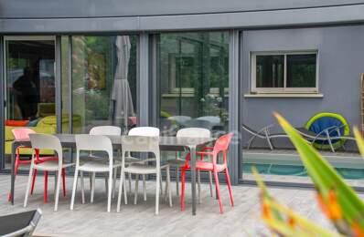 SAUJON – MAISON CONTEMPORAINE AVEC PISCINE INTERIEURE — photo du bien