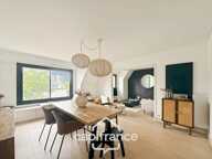 À VENDRE PONTIVY – Appartement rénové de plus de 73 m² au dernier étage, à 500 m du centre-ville — photo 2