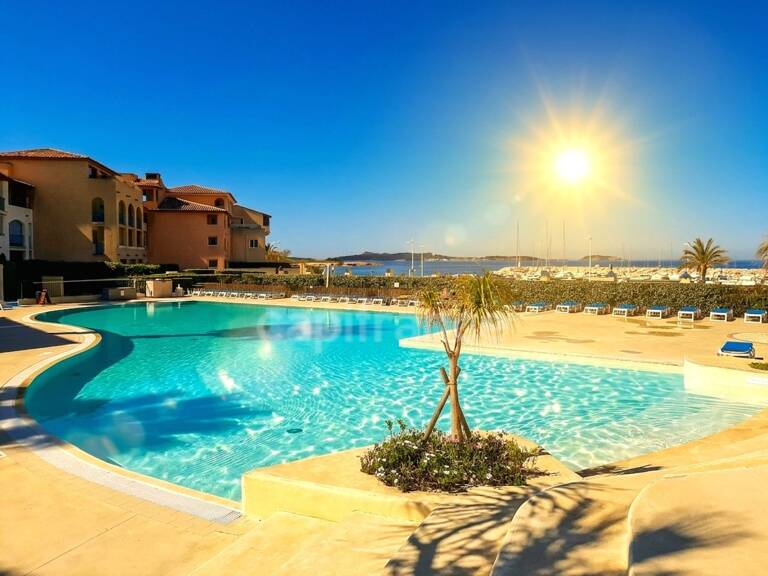 APPARTEMENT T2 TERRASSE + PARKING + PISCINE / 100M PLAGES  à vendre SIX-FOURS-LES-PLAGES (83) — photo 1
