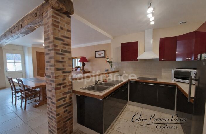 Maison 4 pièces, Plein Pied, 2 chambres, cuisine équipée américaine, dépendances, comble aménageable QUINCEROT (89) — photo 2